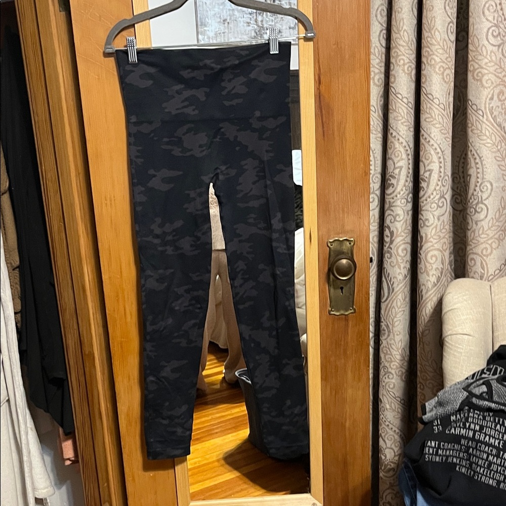 SPANX Dark Camouflage Leggings